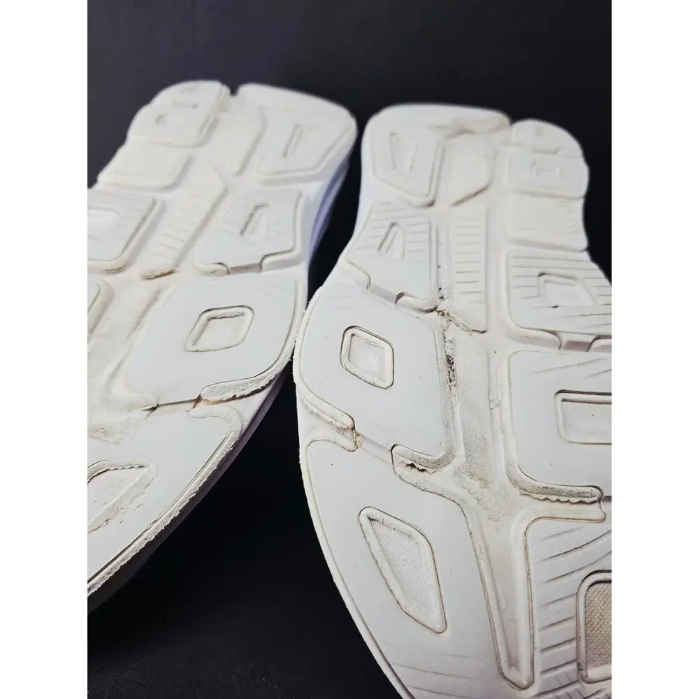 Wide Hoka Women 9.5